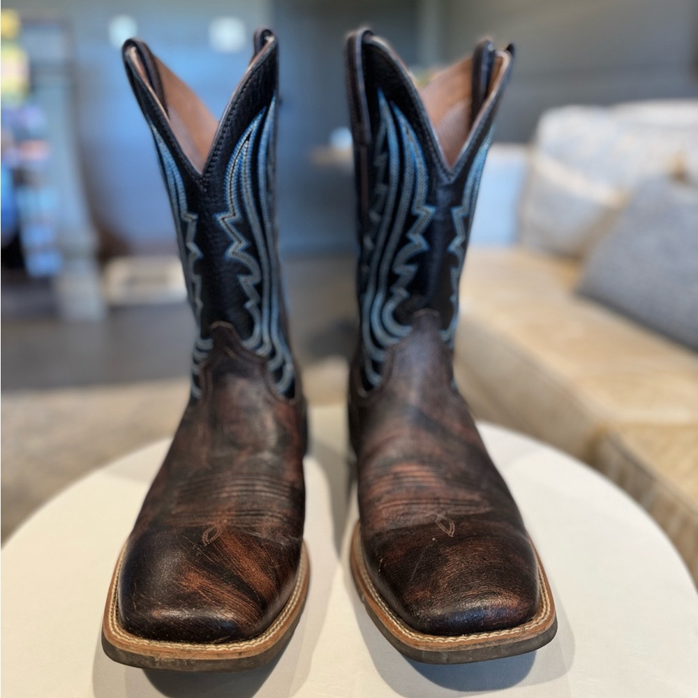 Ariat Sport Big Country Wide Square Toe Cowboy Boot, Like New, See Flaw Details - Picture 2 of 11